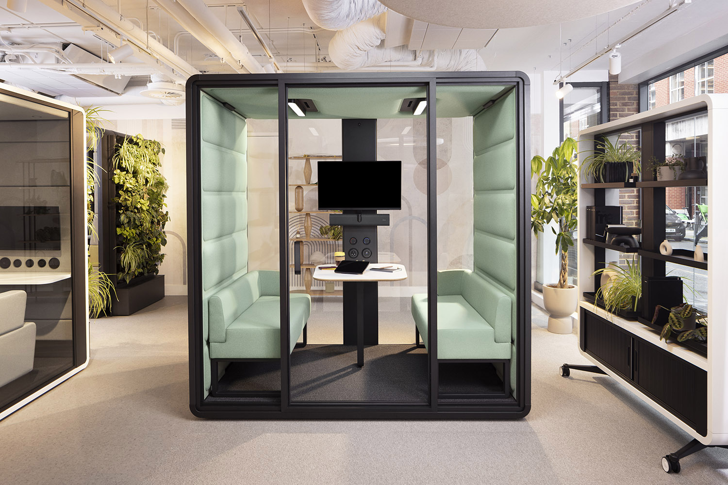 Zestawy wideokonferencyjne do Focus Room